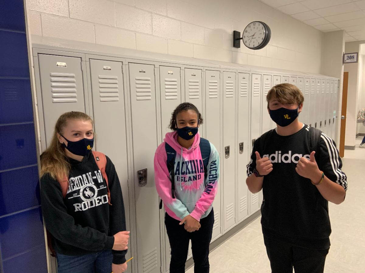 kids wearing VL masks
